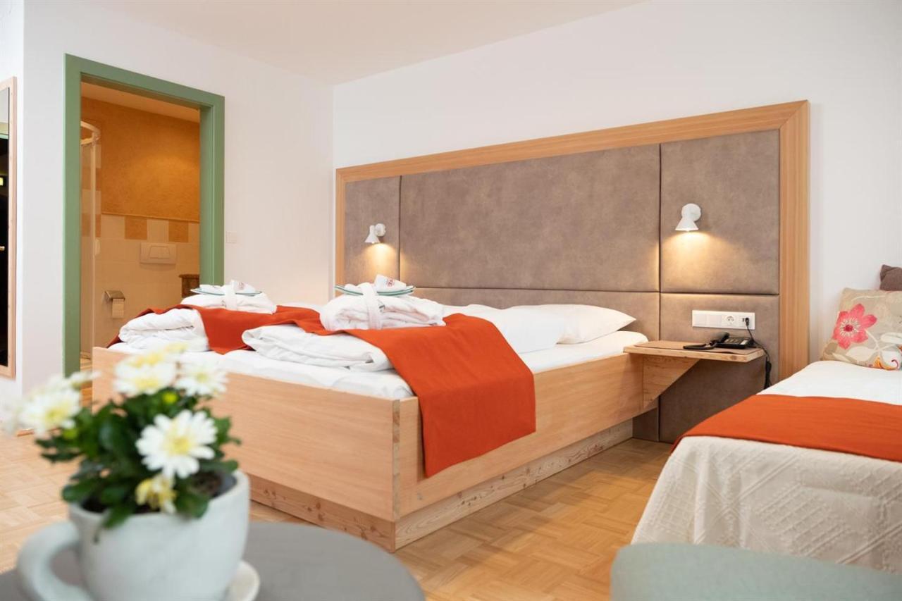 Santner, Hotel Eugendorf Exteriér fotografie