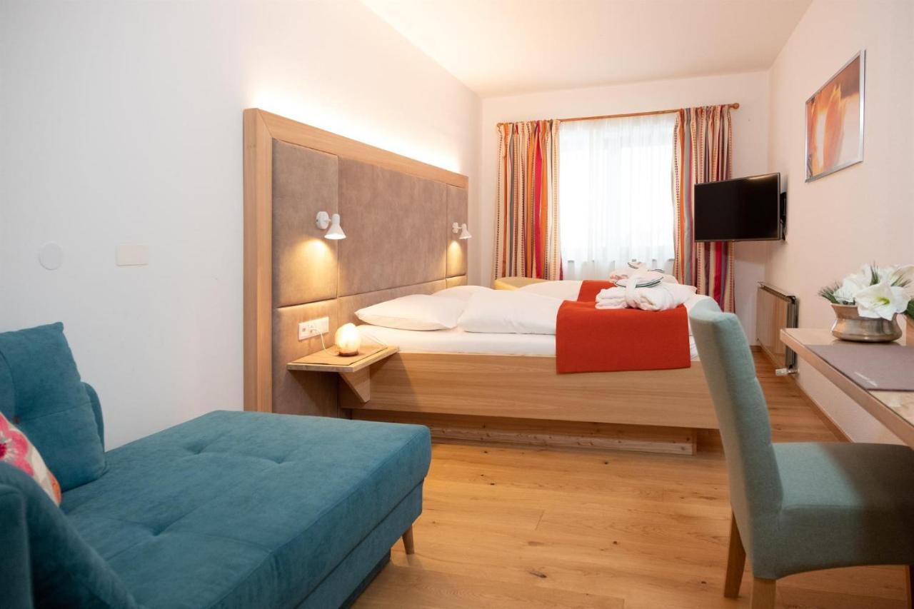 Santner, Hotel Eugendorf Exteriér fotografie