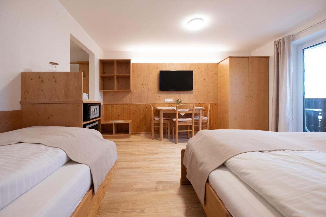 Santner, Hotel Eugendorf Exteriér fotografie
