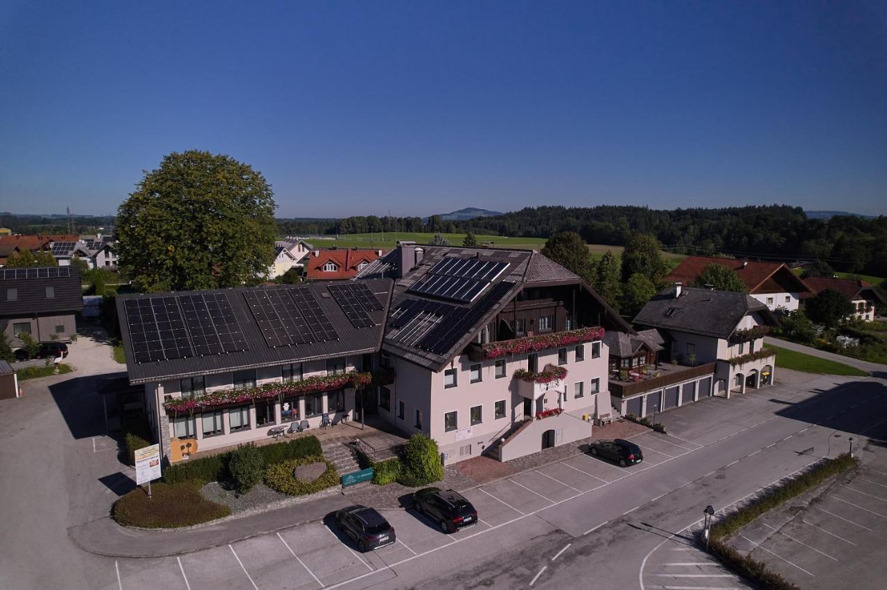 Santner, Hotel Eugendorf Exteriér fotografie
