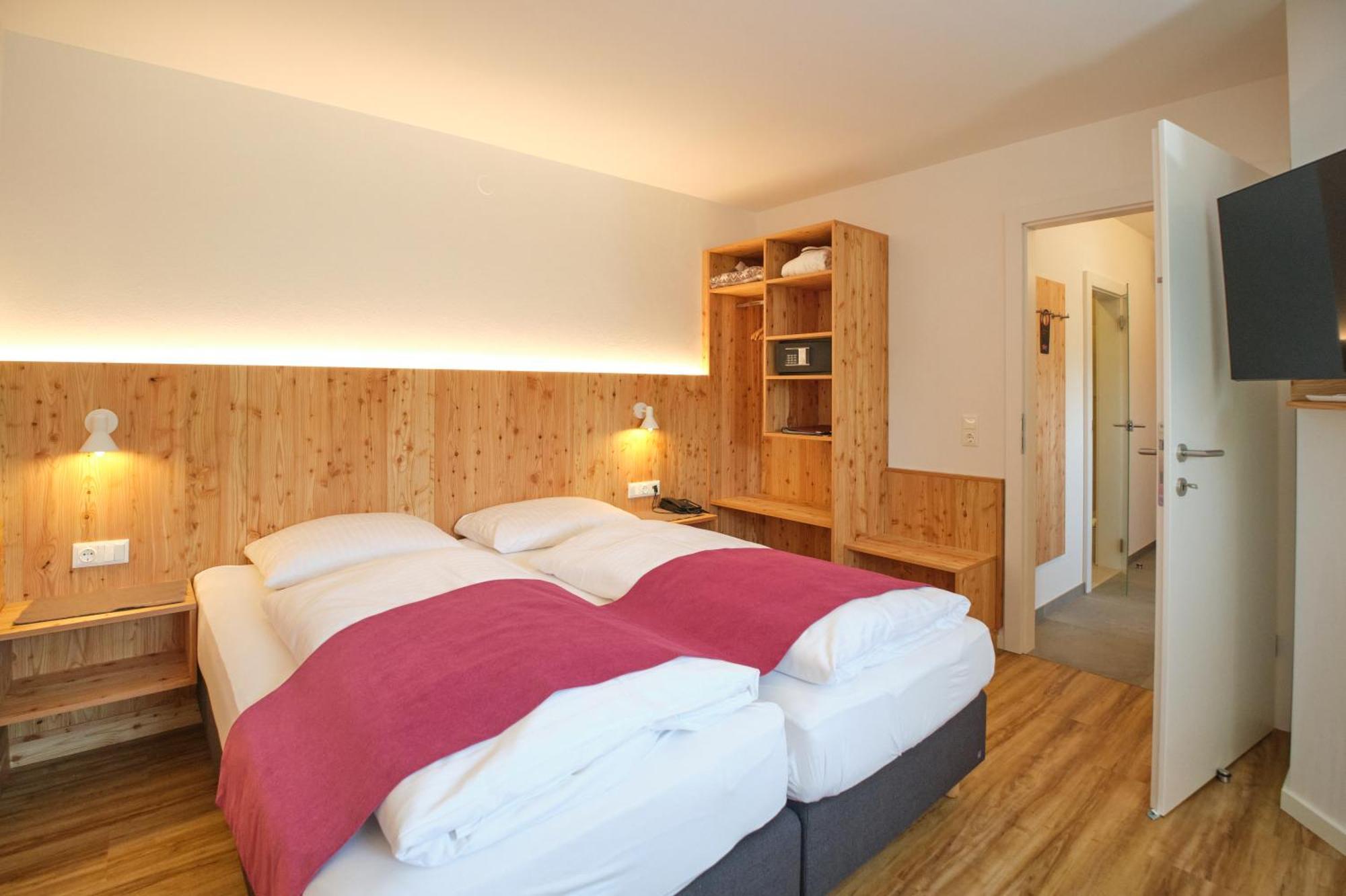 Santner, Hotel Eugendorf Exteriér fotografie