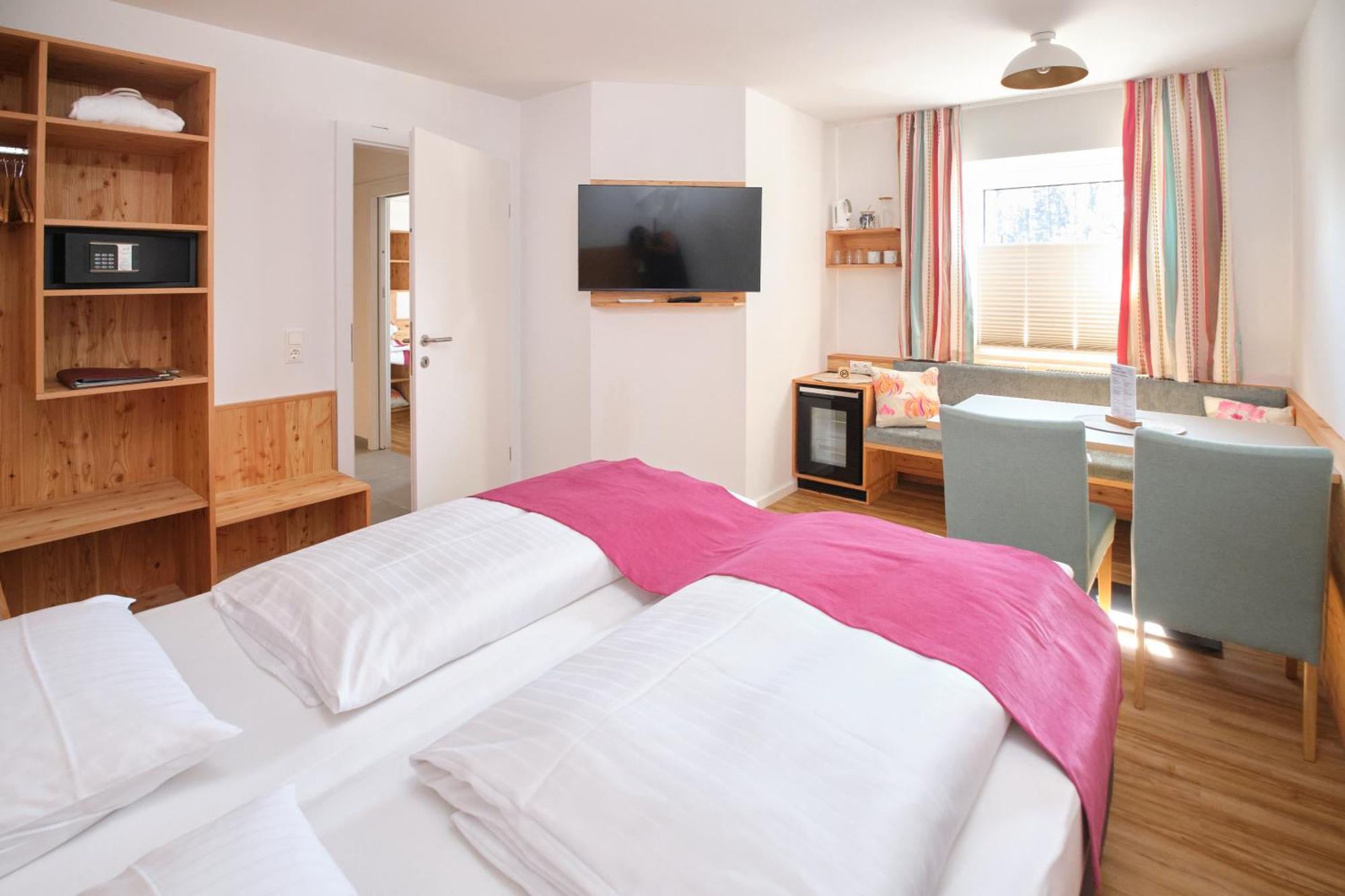 Santner, Hotel Eugendorf Exteriér fotografie